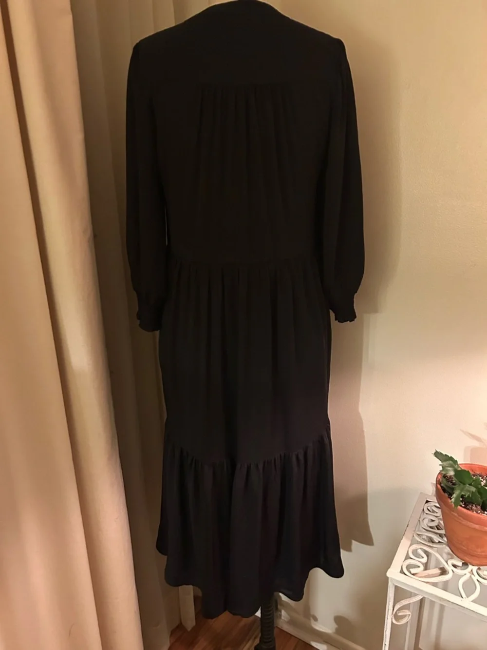 Express Black 3/4 length sleeves. Midi dress. Sz. Small new condition. 🌸 - Picture 6 of 6